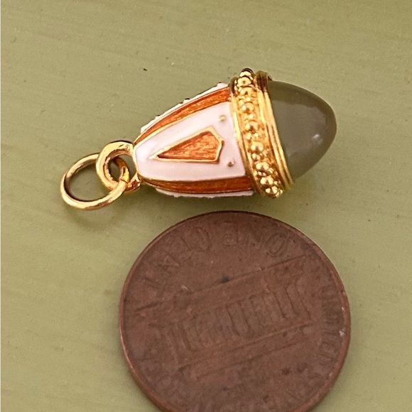 Charm - Picture 5 of 5